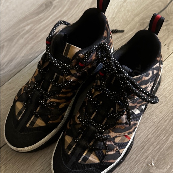 Burberry Black and Brown Sneakers with Chunky Sole - Picture 4 of 4